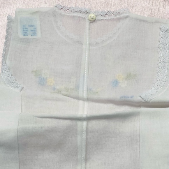 New Wilbeth Embroidered Days of the Week Bibs - Picture 11 of 12